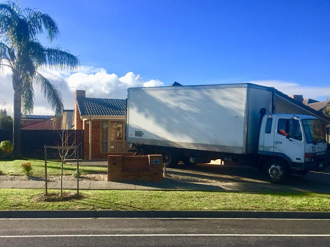 MELBOURNE FINEST REMOVALISTS