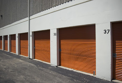 self storage / real estate